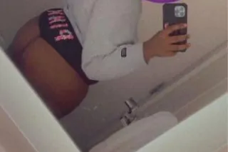 Chocolate BBW freak ready to have some fun 💦🍫👅 - Image 1